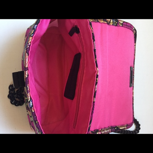 NWT STEVE MADDEN FLORAL BAG W/ detachable strap - Picture 5 of 10